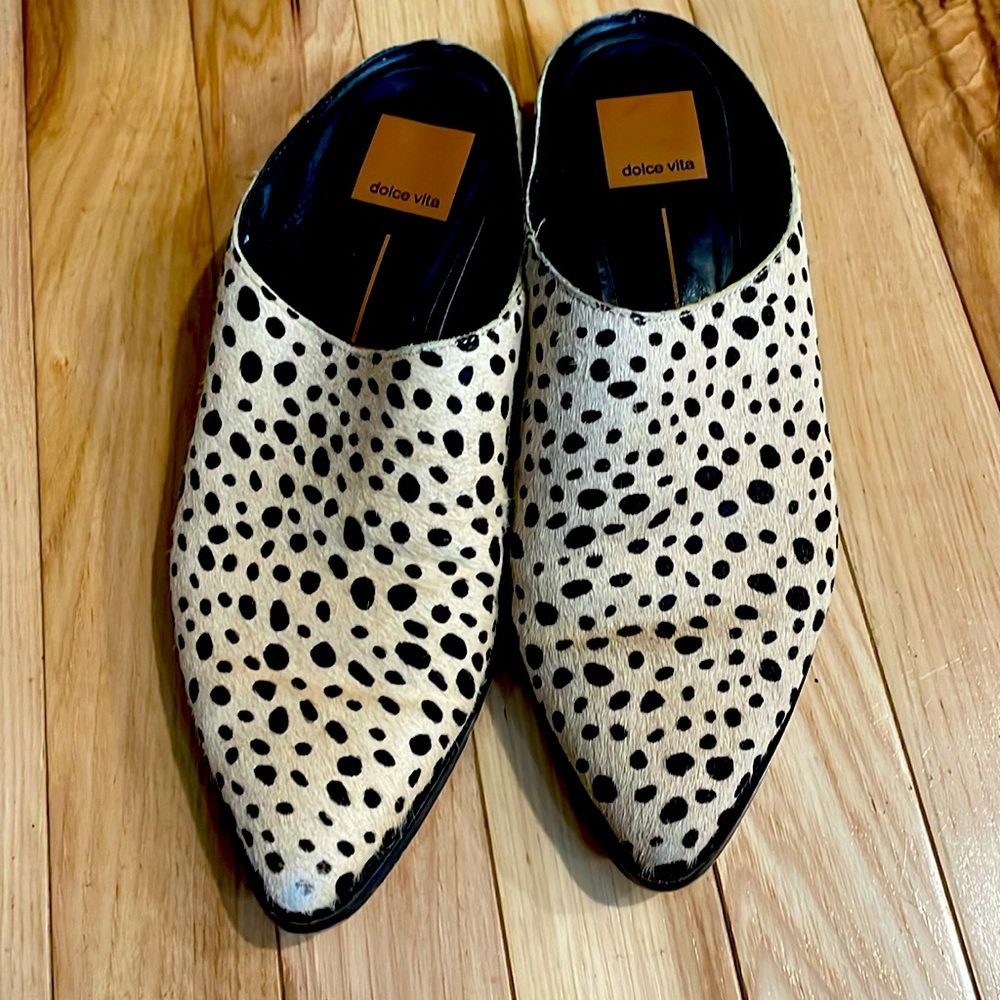 Dolce Vita cow hair leopard print mule, size 6